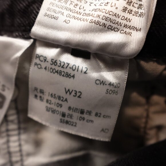 Levi’s 501 Cutoff Denim Shorts Women’s W32 Black Vintage Raw Hem - Picture 10 of 11